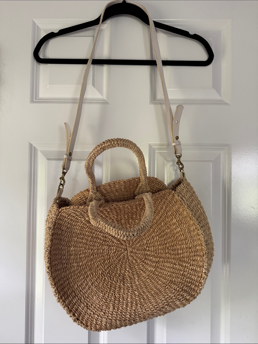Clare V. Alice Bag